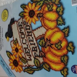 NEW Welcome Friends Wall decor kit